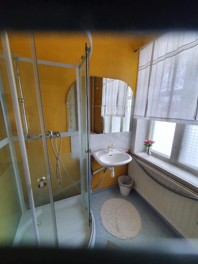 Gustafs Logi Hostel ภายนอก รูปภาพ